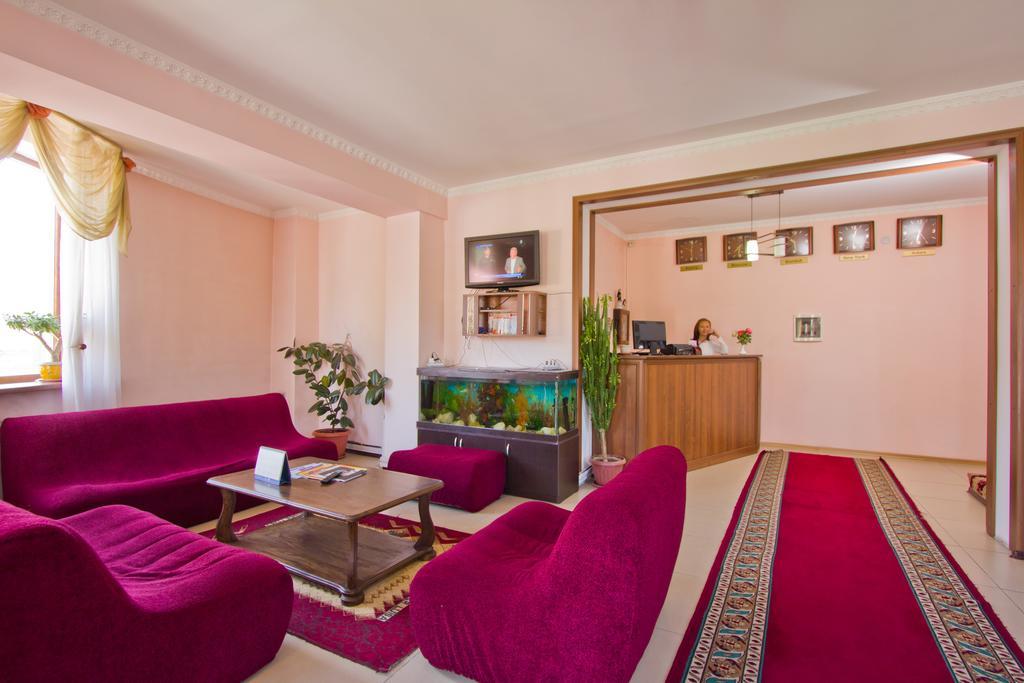 King House Hotel Bishkek Exterior foto