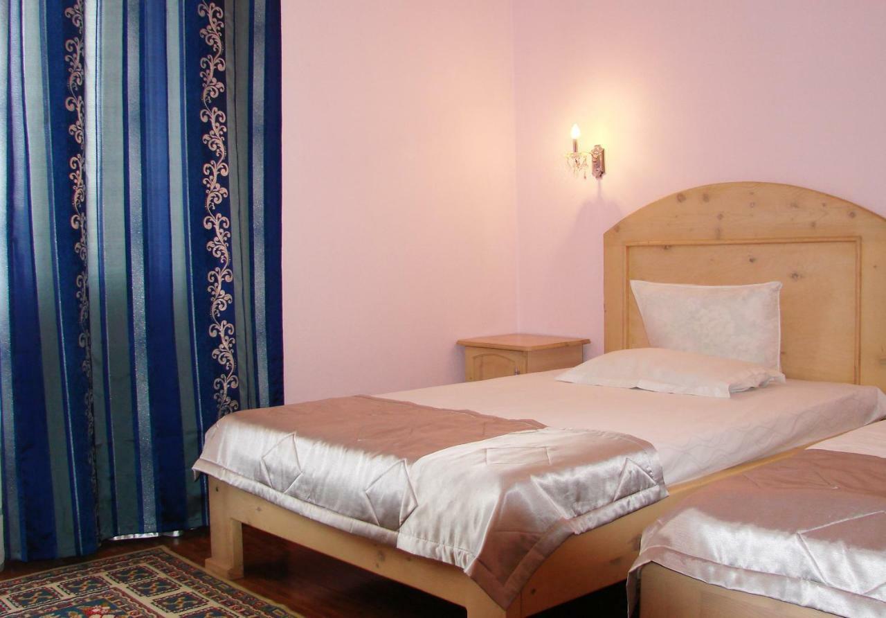 King House Hotel Bishkek Exterior foto